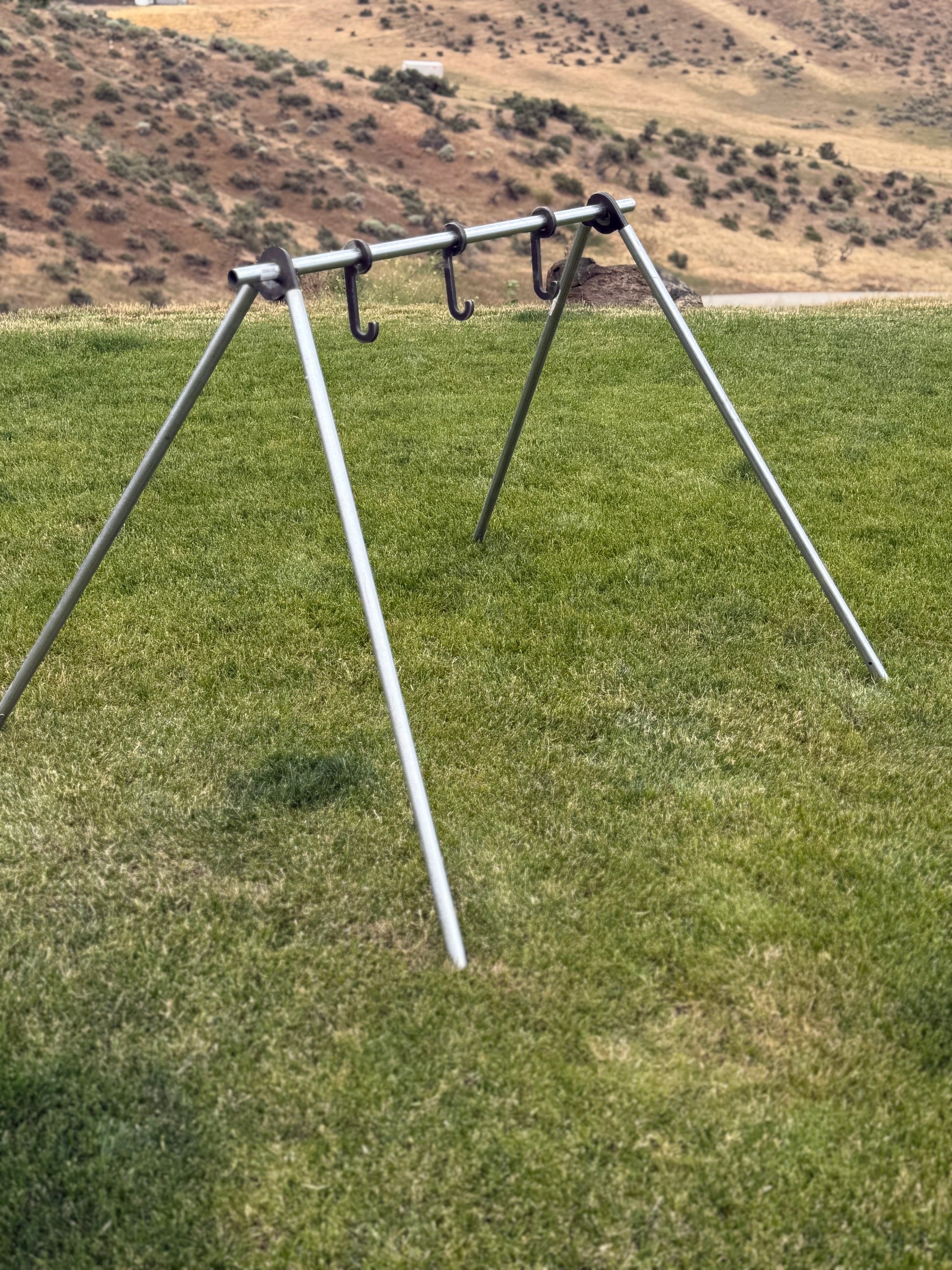 Freedom KYL Stand Bracket with J Hooks (3) No Targets, Conduit Included