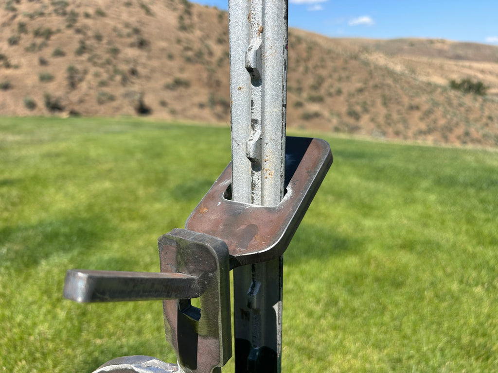 Freedom T-Post Hanger Target