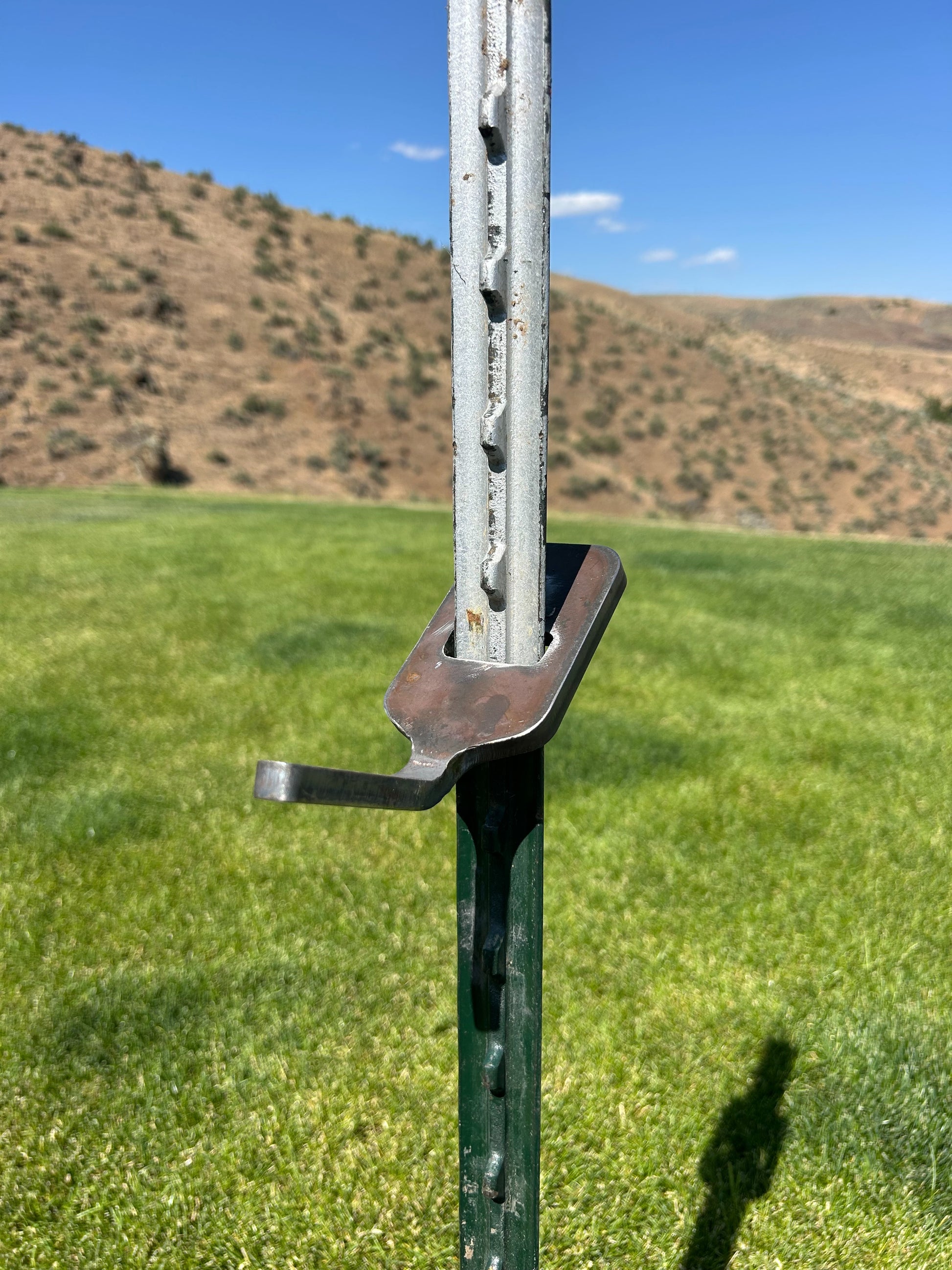 Freedom T-Post Hanger Target